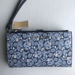 Michael Kors - Jet Set Travel (Double Zip) - NWT